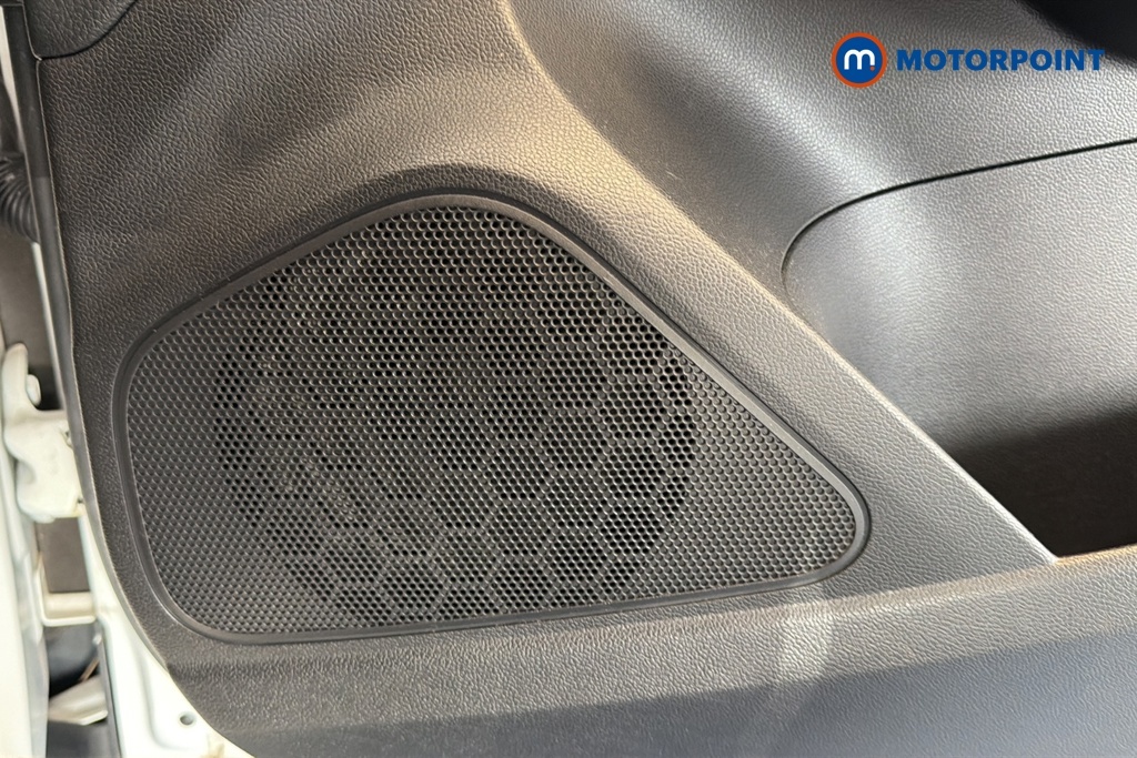 MG ZS 1.5 Vti-tech Exclusive Euro 6 Ss Silver #25