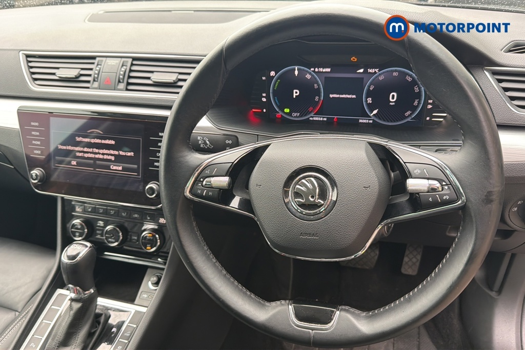 Skoda Superb 2.0 Tdi Se Technology Hatchback #10