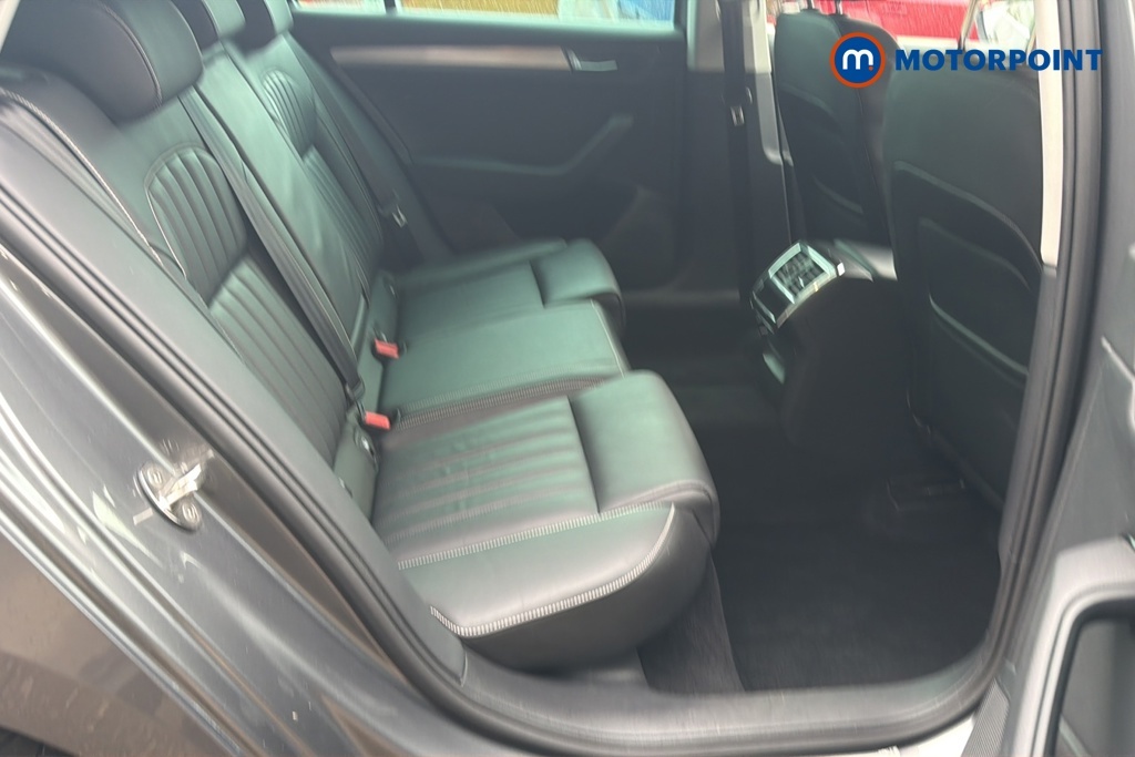 Skoda Superb 2.0 Tdi Se Technology Hatchback #29