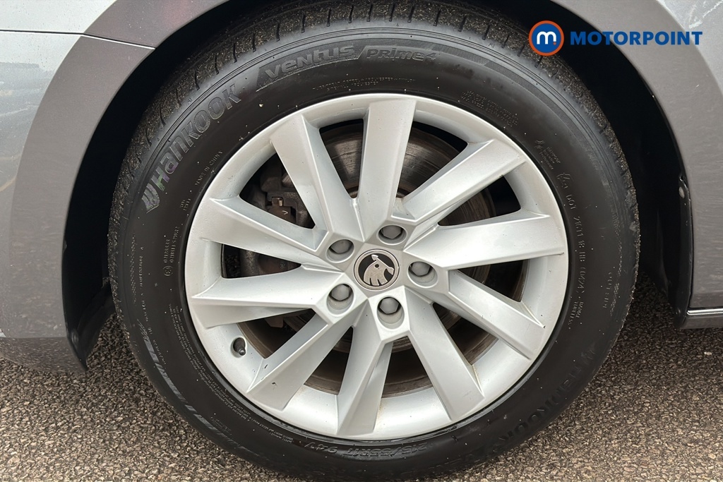 Skoda Superb 2.0 Tdi Se Technology Hatchback #38