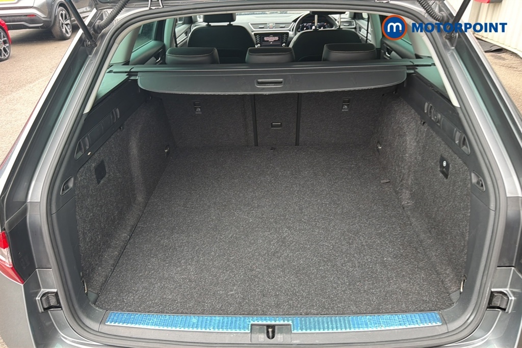 Skoda Superb 2.0 Tdi Se Technology Hatchback #33