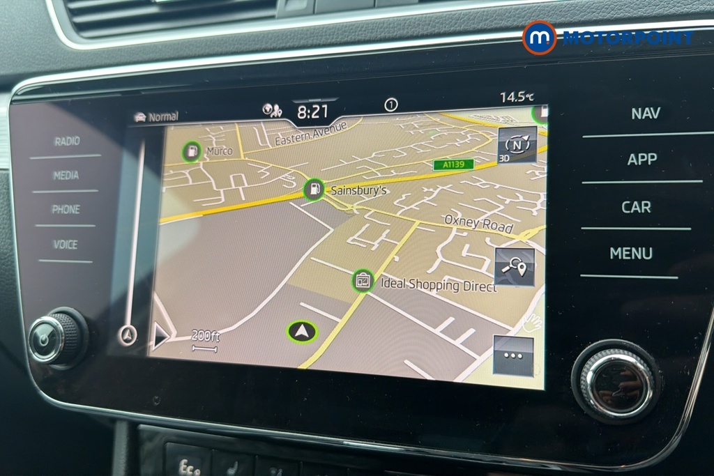 Skoda Superb 2.0 Tdi Se Technology Hatchback #17
