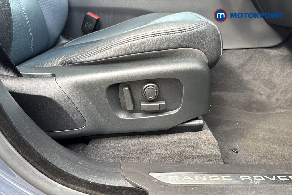 Land Rover Range Rover Velar 2.0 D200 Black #29