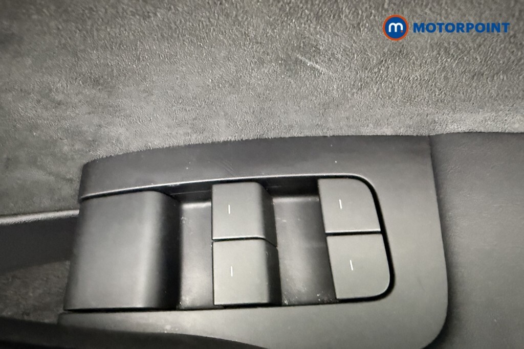 Tesla Model Y Suv Rwd 346 Ps White #26