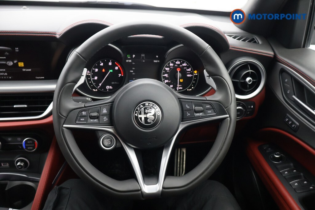 Alfa Romeo Stelvio 2L Veloce Black #9