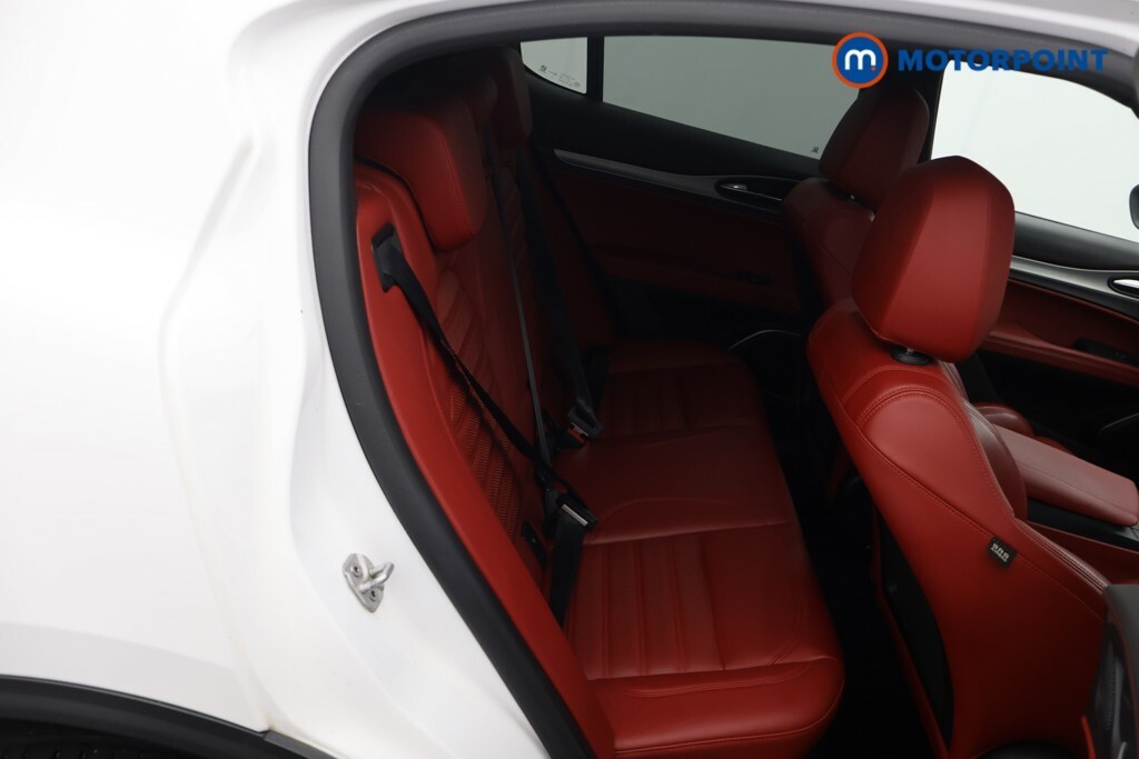 Alfa Romeo Stelvio 2L Veloce Black #19