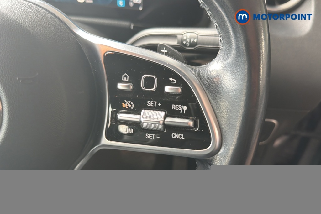 Mercedes-Benz GLA Class Gla 200 Amg Line Executive Black #11