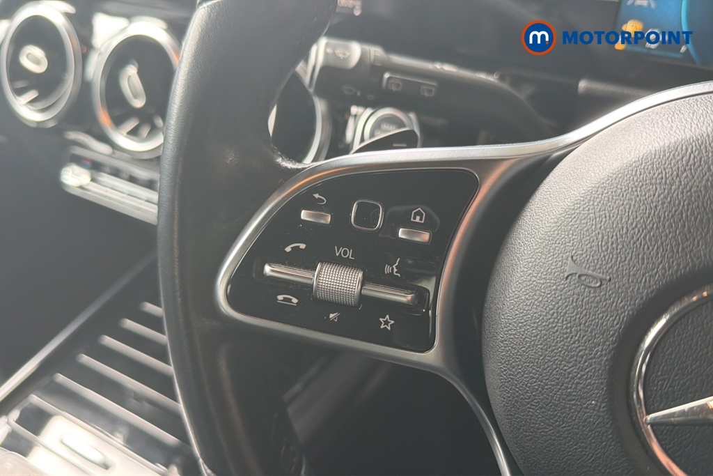 Mercedes-Benz GLA Class Gla 200 Amg Line Executive Black #12
