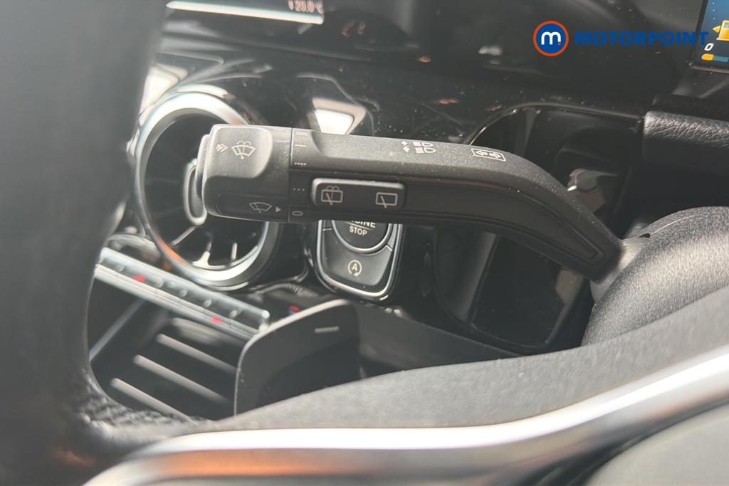 Mercedes-Benz GLA Class Gla 200 Amg Line Executive Black #13