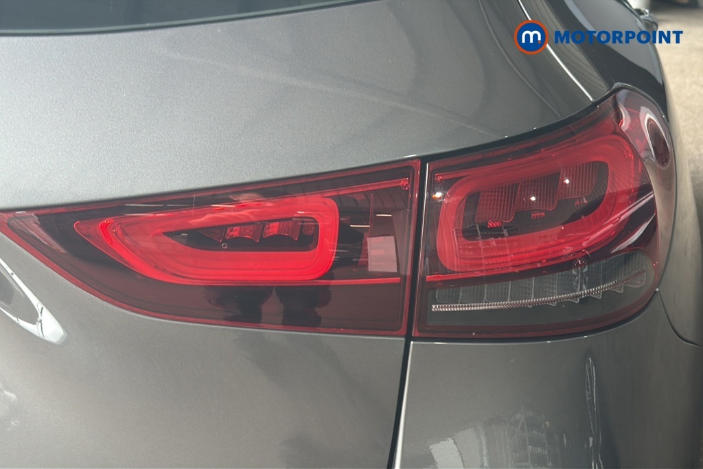 Mercedes-Benz GLA Class Gla 200 Amg Line Executive Black #31
