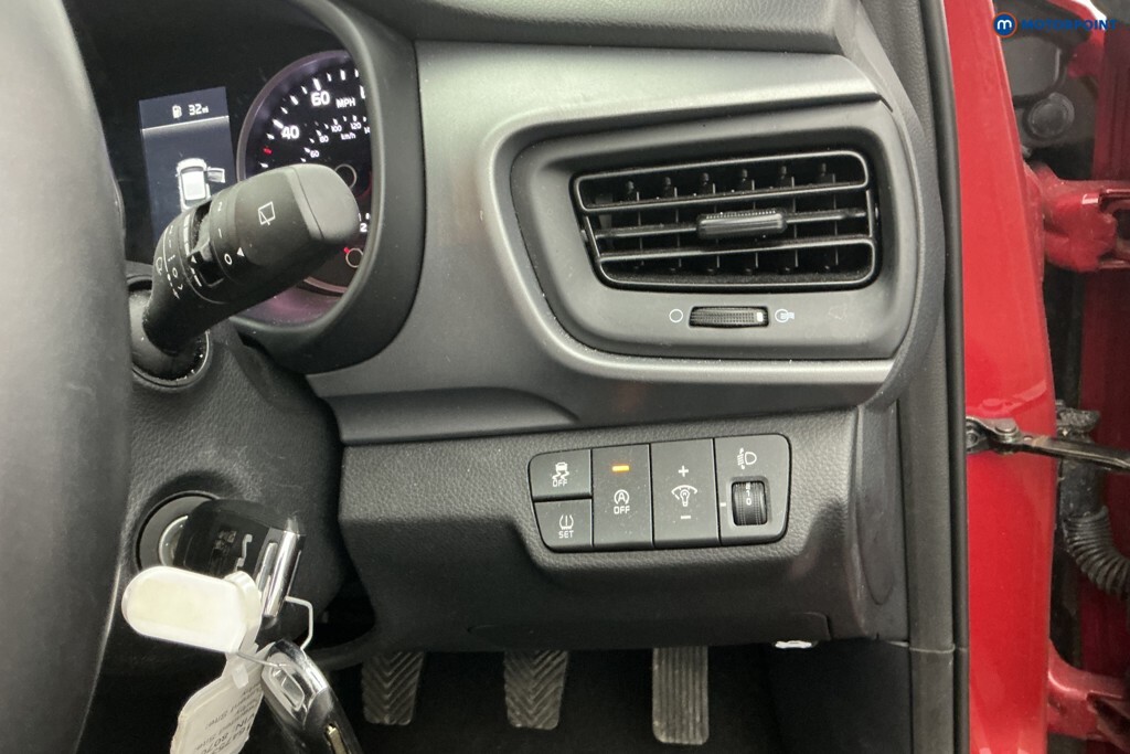 Kia Stonic 1.0T Gdi 48V Connect White #29