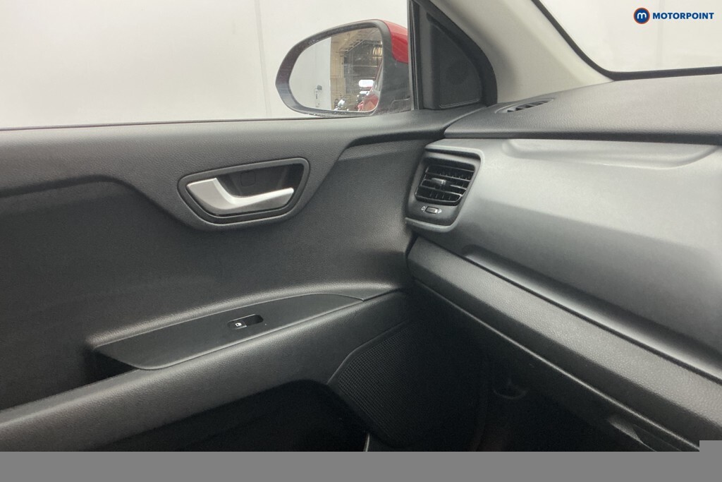 Kia Stonic 1.0T Gdi 48V Connect White #26