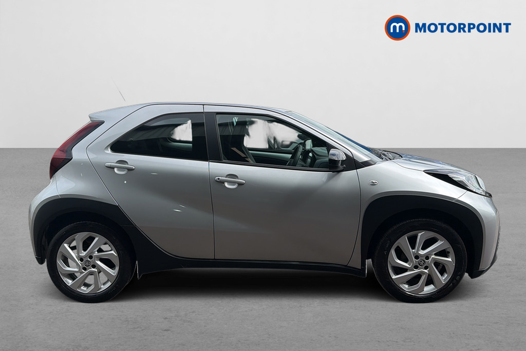 Toyota Aygo X 1.0 Vvt-i Pure Silver #4
