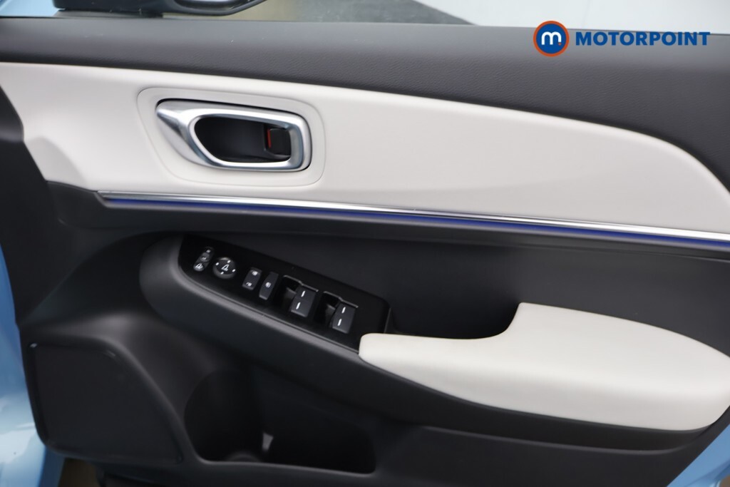 Honda e:Ny1 Advance White #20