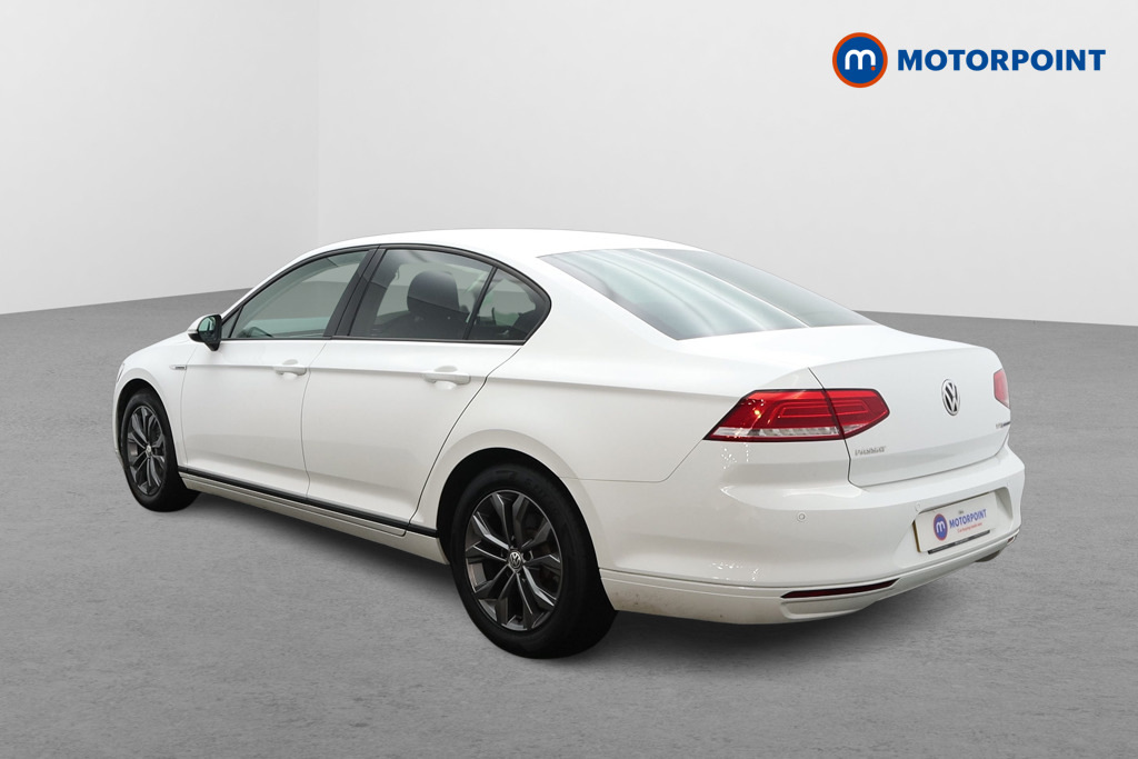 Volkswagen Passat 1.6 Tdi Bluemotion White #5