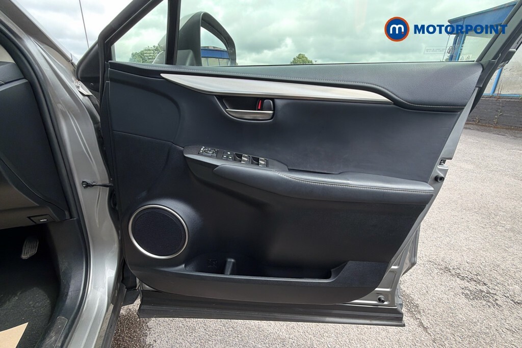 Lexus NX 300H 2.5 F-sport Black #13
