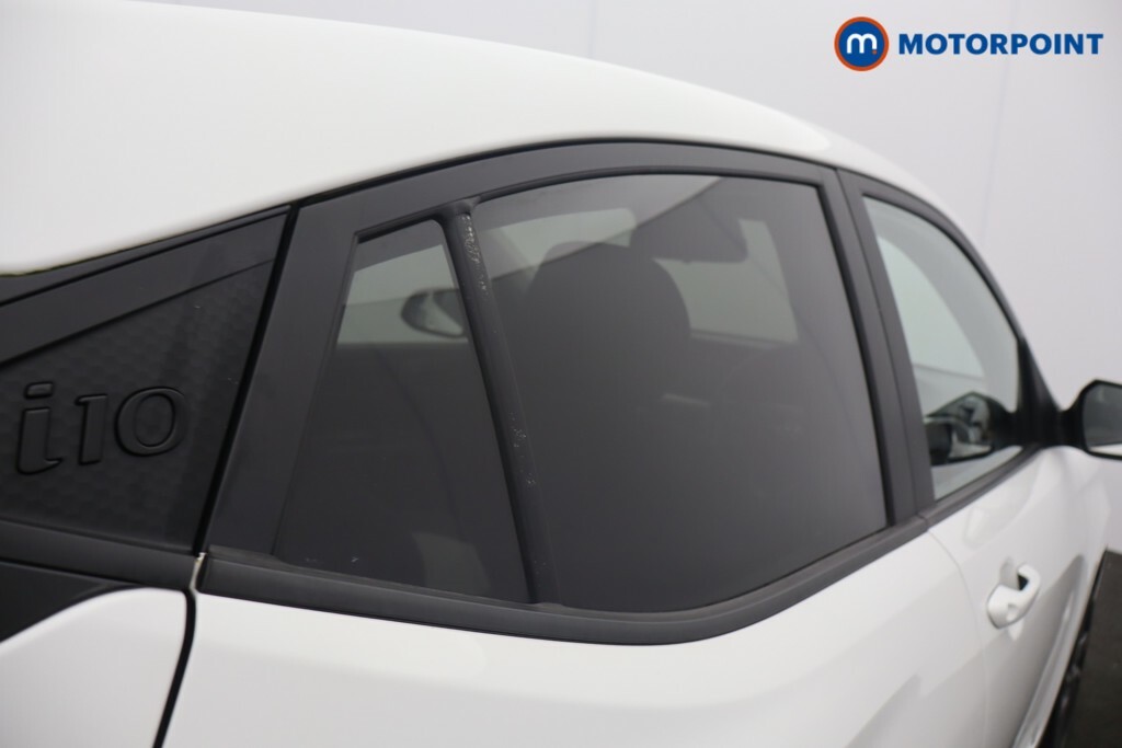 Hyundai I10 1.0 Mpi Se Connect Red #23