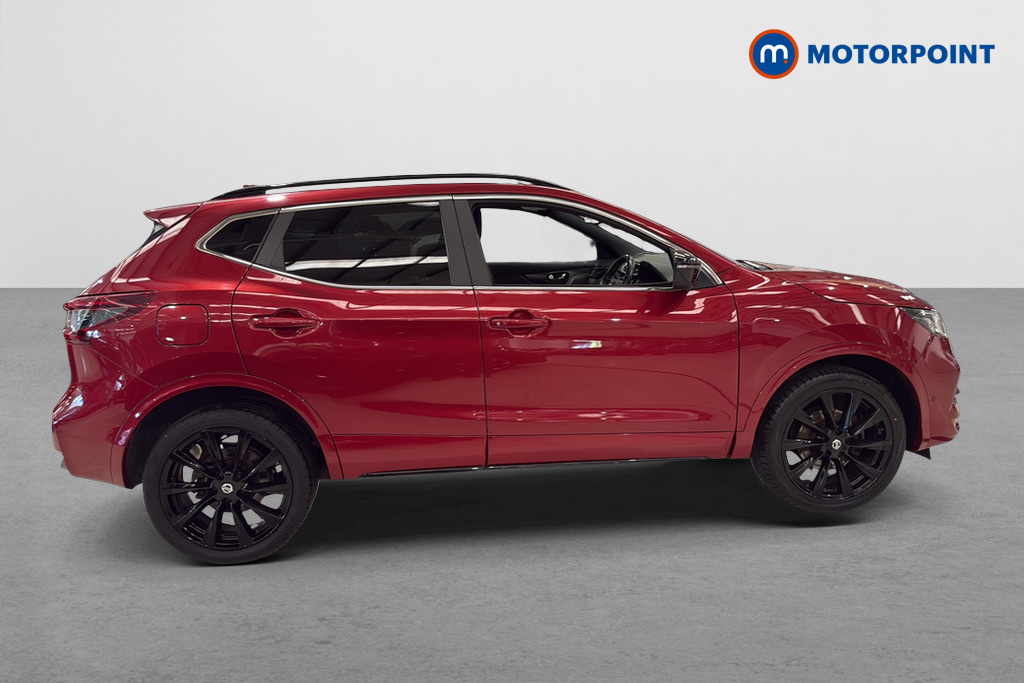 Nissan Qashqai 1.3 Dig-t N-tec CV70OHW Red #4