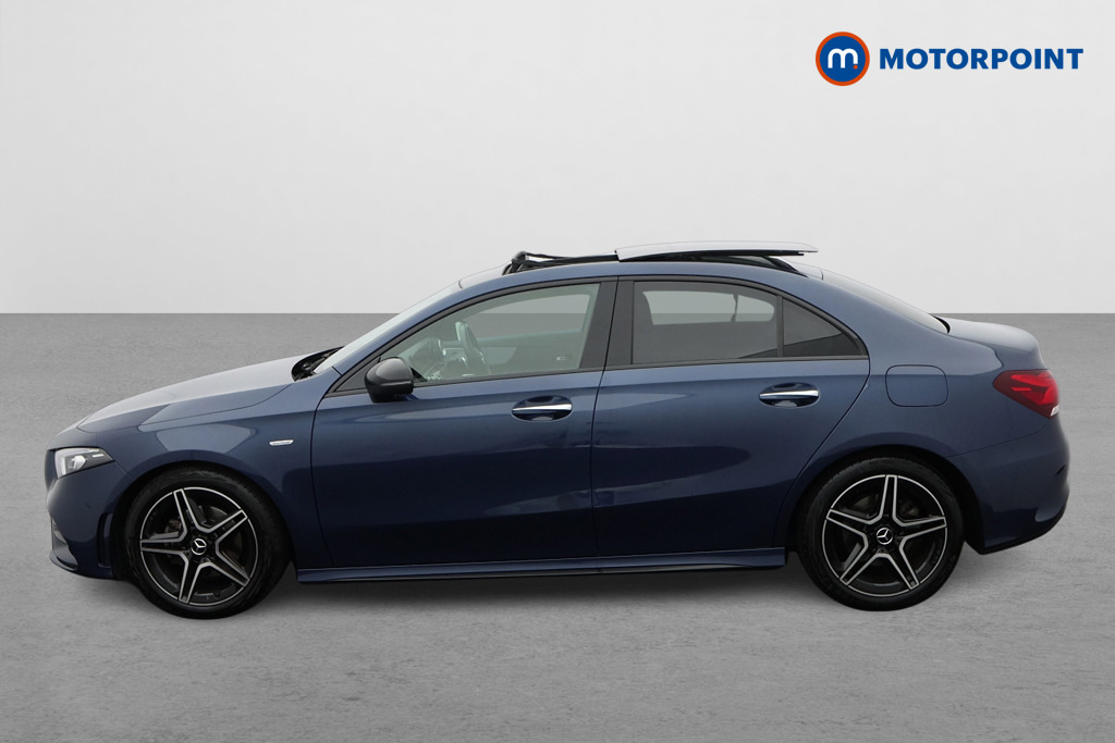 Mercedes-Benz A Class A200 Amg Line Premium Plus Edition DX22ORA Blue #4