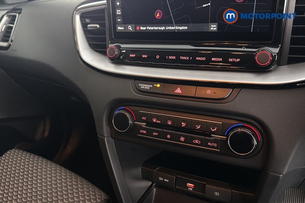 Kia Ceed 1.5T Gdi Isg 3 Estate Red #18
