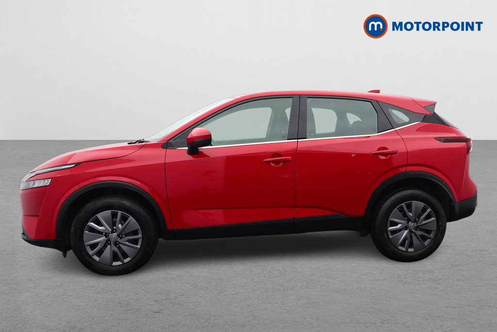 Nissan Qashqai 1.3 Dig-t Mh Visia DL22SBU Red #4