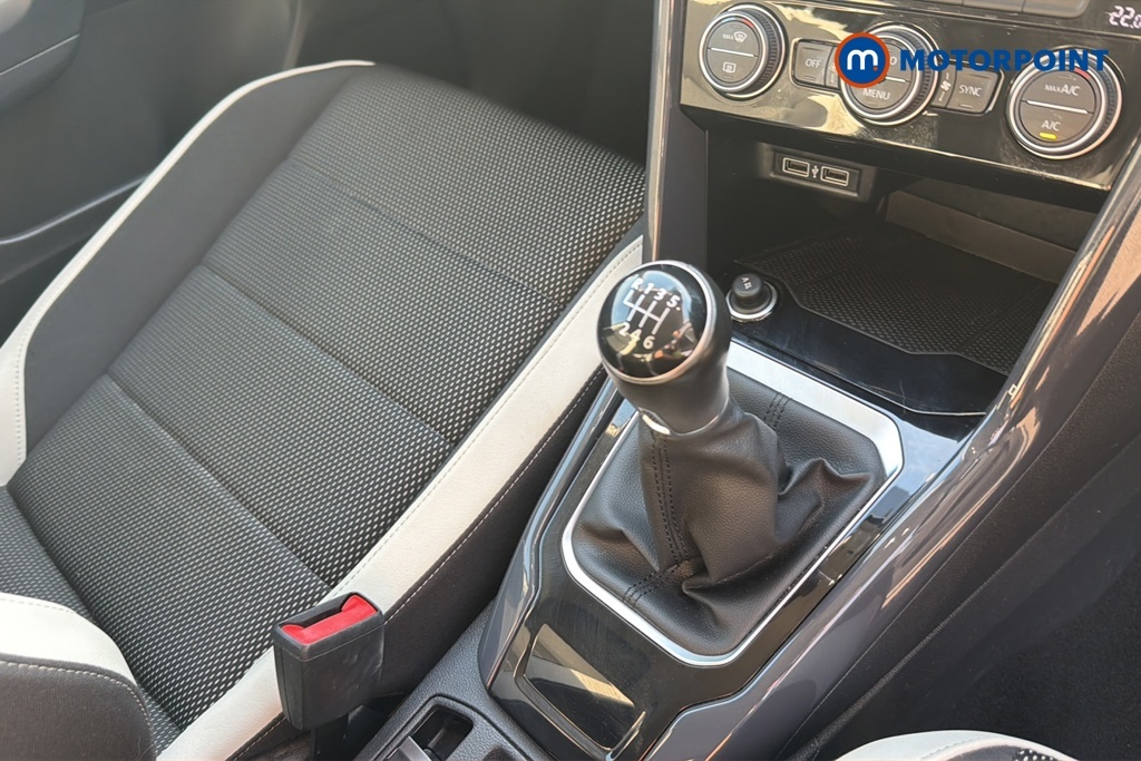 Volkswagen T-Roc 1.5 Tsi Gpf Evo Black #20