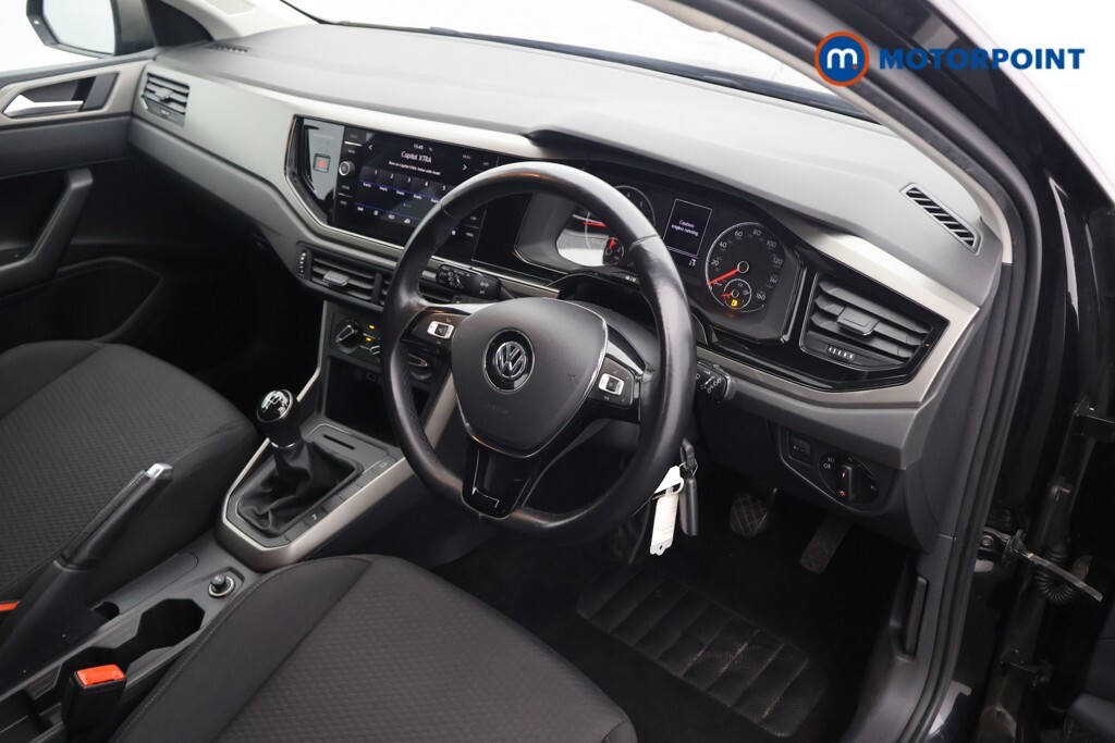Volkswagen Polo Match White #20