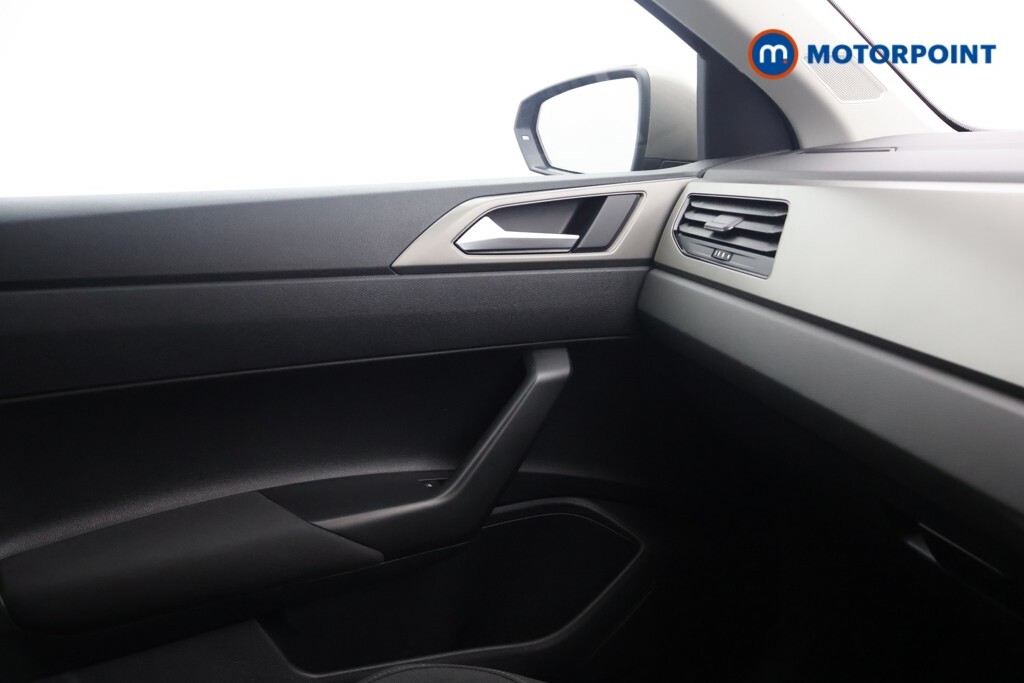 Volkswagen Polo Match White #18