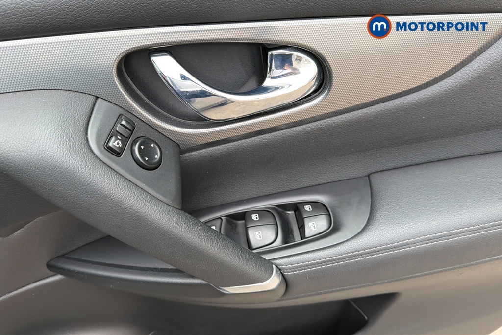 Nissan Qashqai Acenta Premium Grey #24