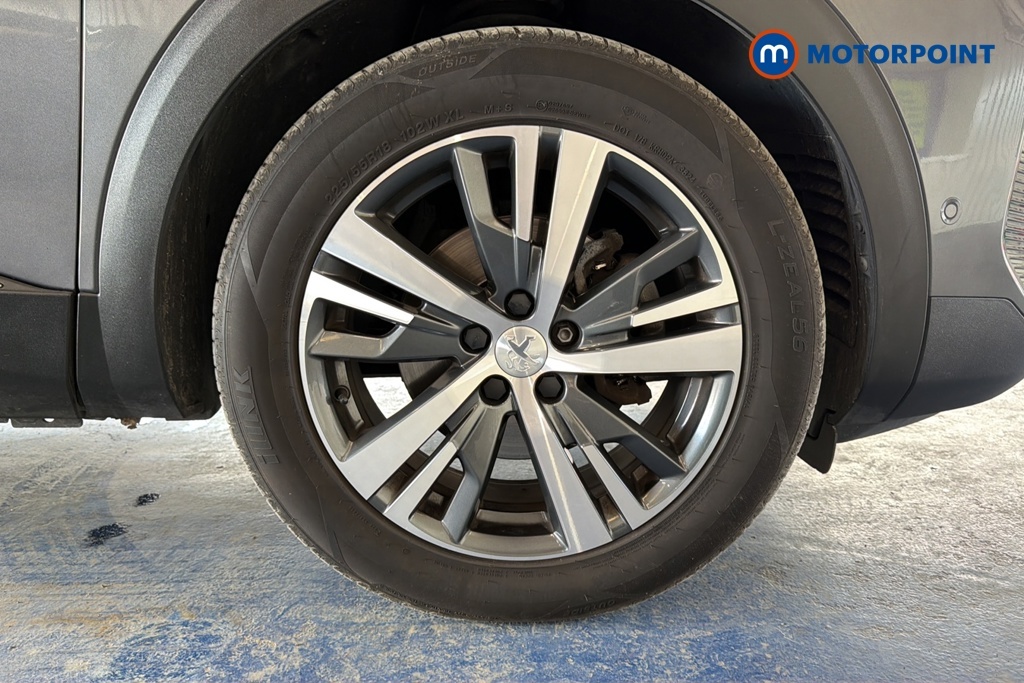 Peugeot 3008 1.2 Puretech Active Premium Grey #37