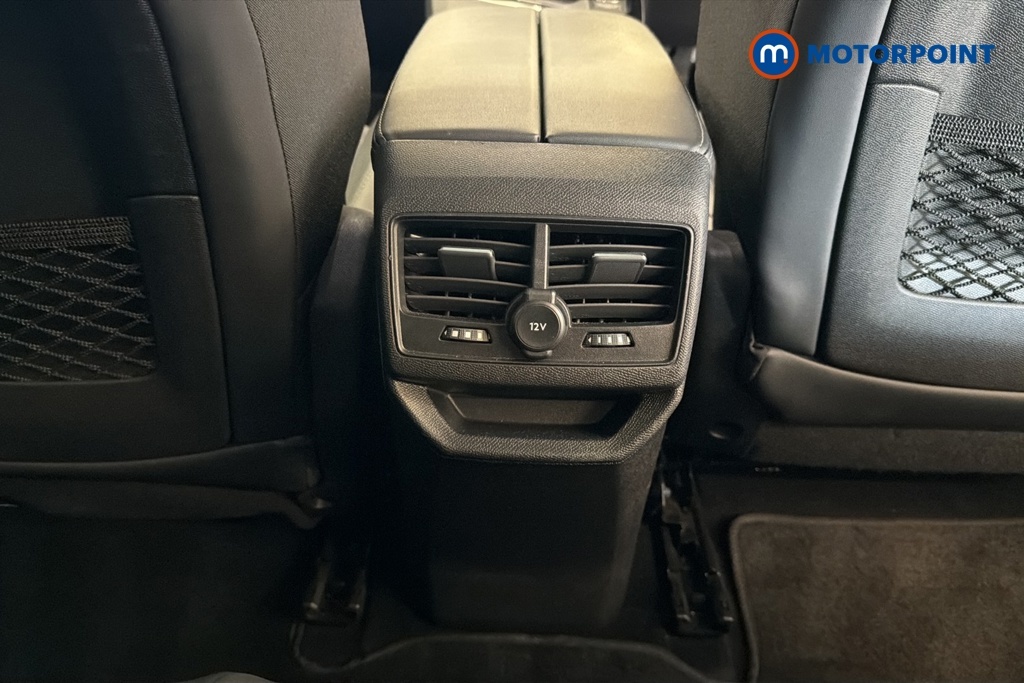 Peugeot 3008 1.2 Puretech Active Premium Grey #26