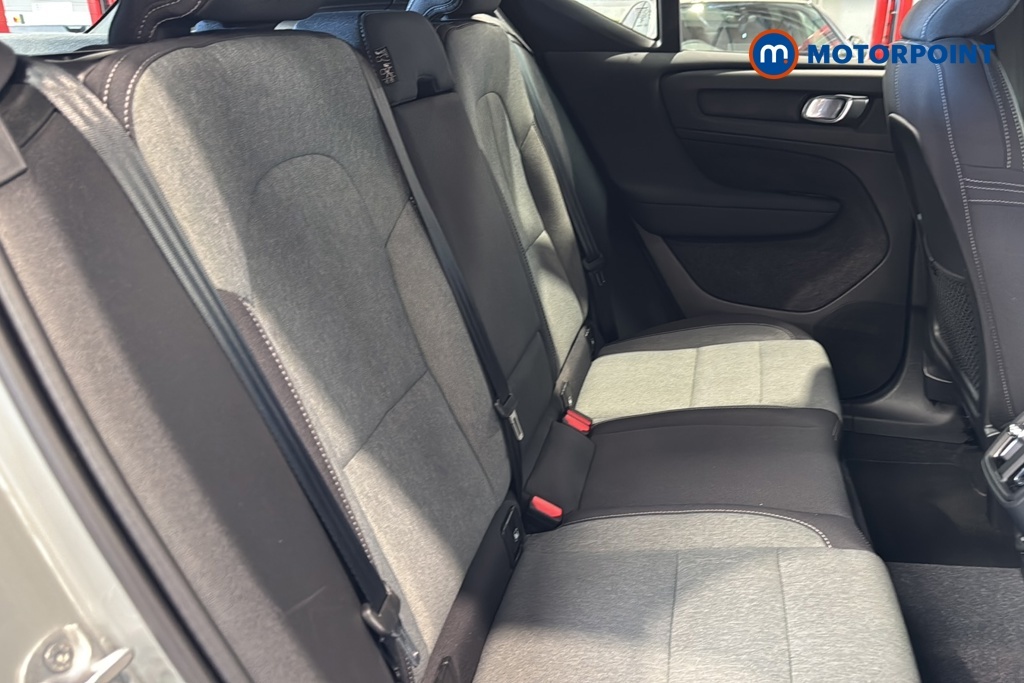 Volvo XC40 2.0 B3p Plus Dark Estate Black #26