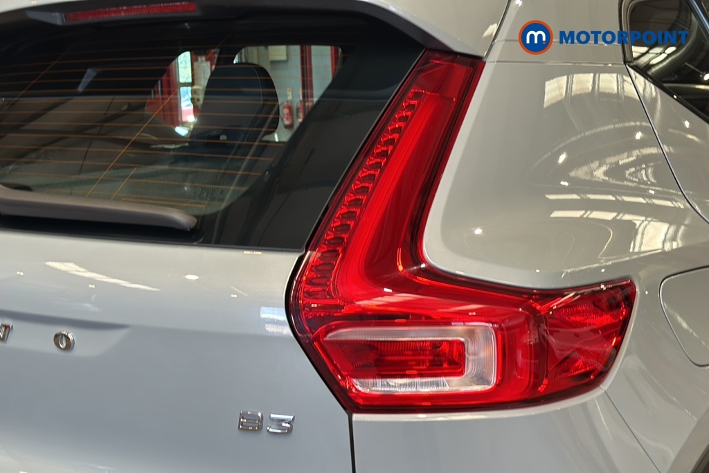 Volvo XC40 2.0 B3p Plus Dark Estate Black #33
