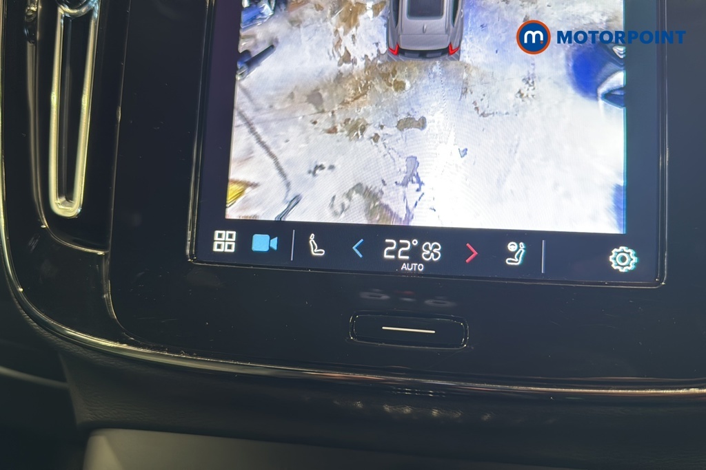 Volvo XC40 2.0 B3p Plus Dark Estate Black #18