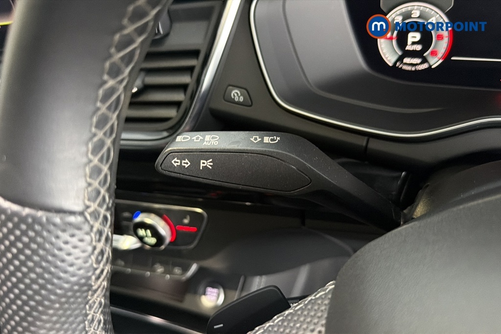 Audi Q5 S Line Black #13