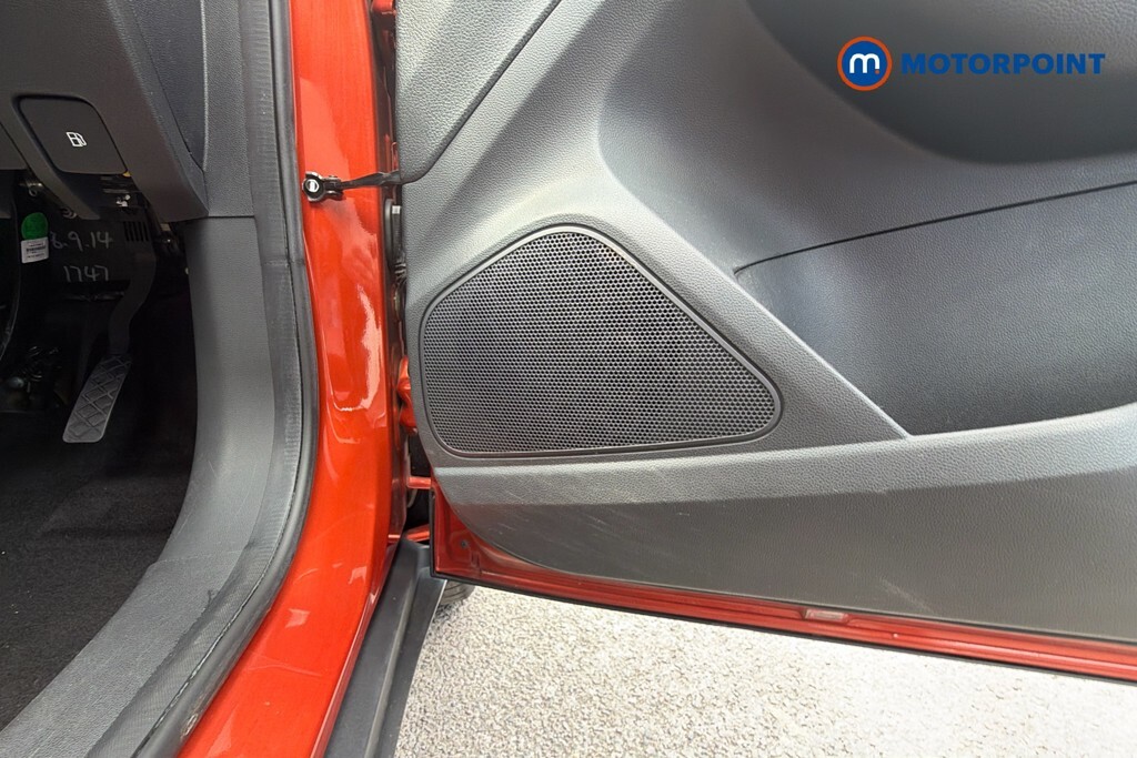 MG ZS 1.5 Vti-tech Exclusive Red #16