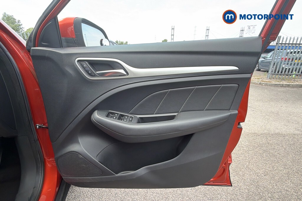 MG ZS 1.5 Vti-tech Exclusive Red #14
