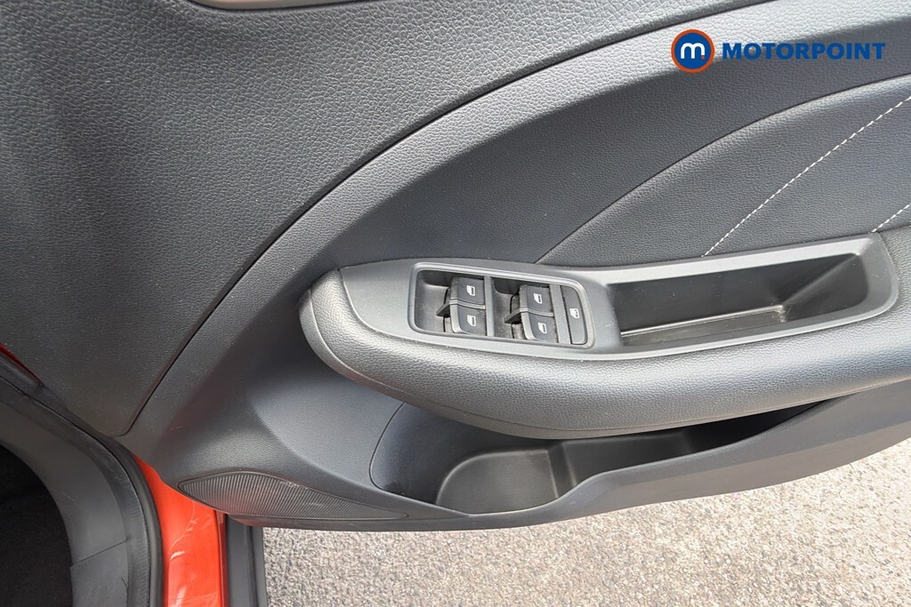 MG ZS 1.5 Vti-tech Exclusive Red #15
