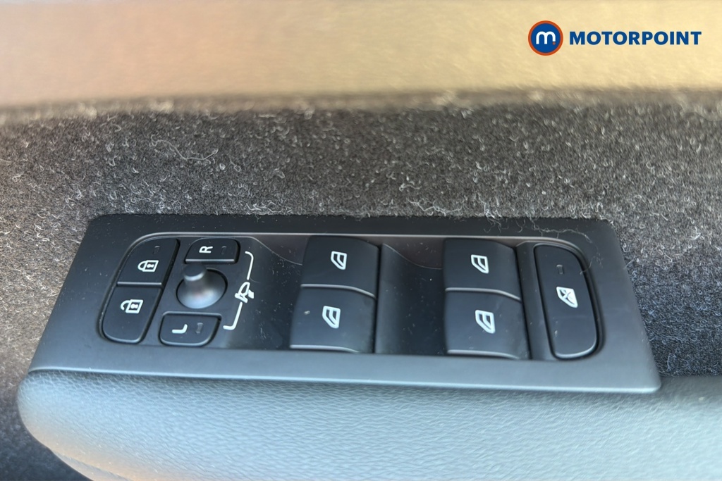 Volvo XC40 2.0 B4p R Design Pro Blue #25