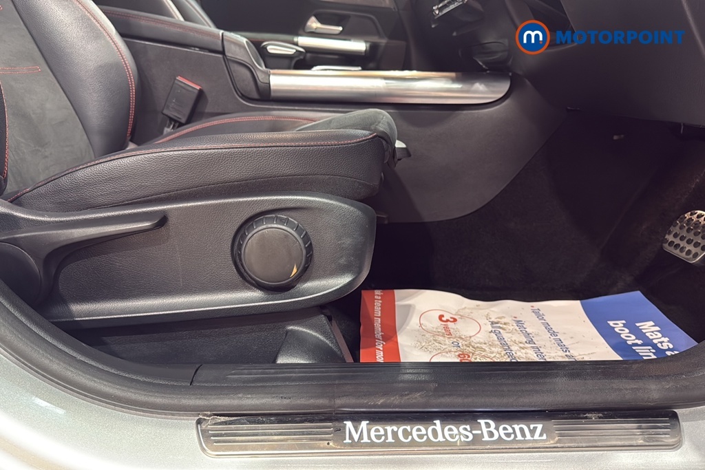 Mercedes-Benz GLA Class Suv Black #26