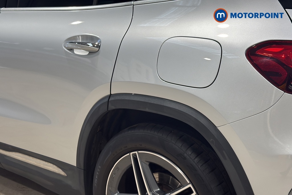Mercedes-Benz GLA Class Suv Black #36