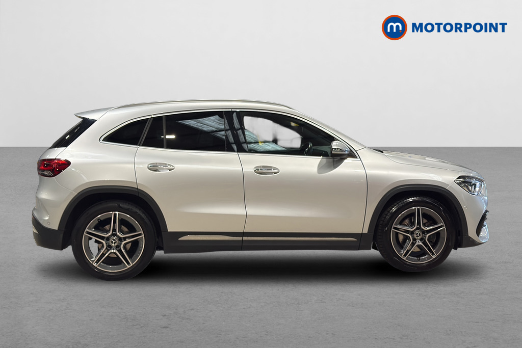 Mercedes-Benz GLA Class Gla 200 Amg Line Premium Silver #4