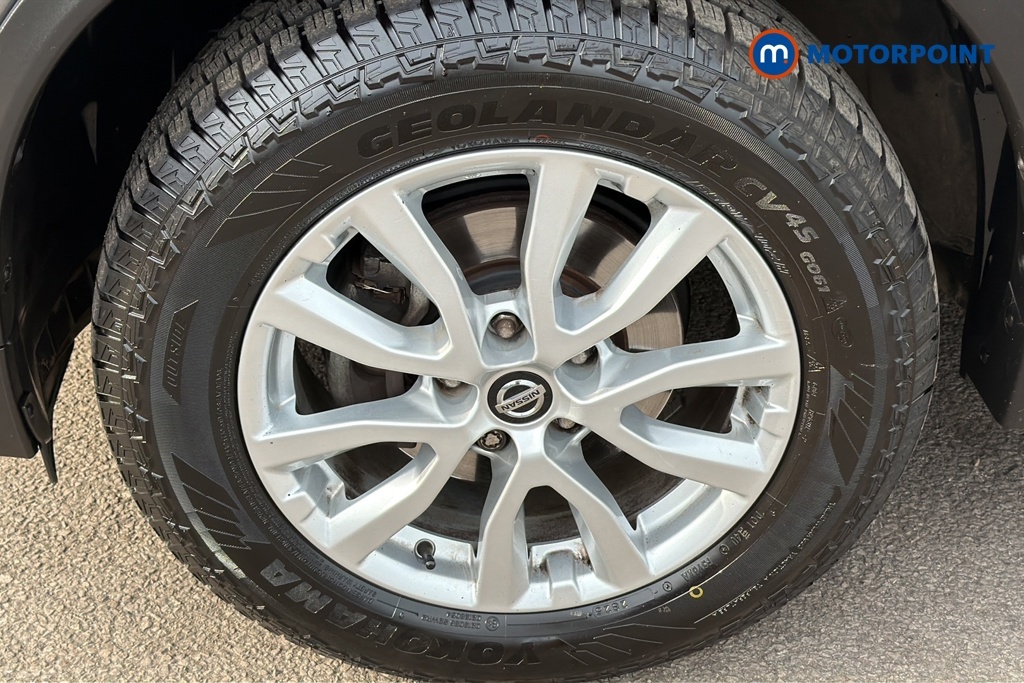 Nissan X-Trail Tekna White #39