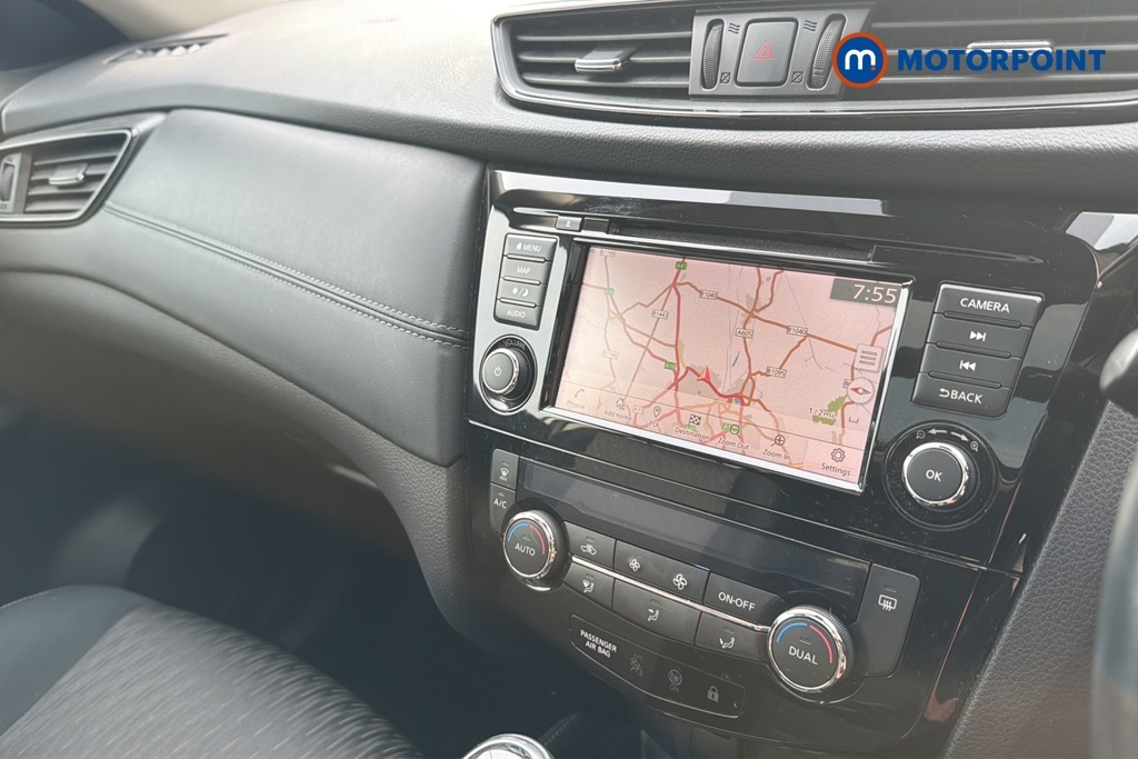 Nissan X-Trail Tekna White #17