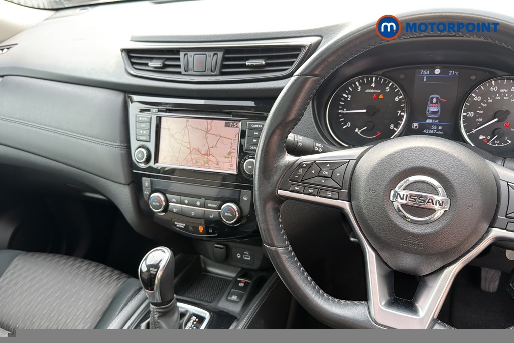 Nissan X-Trail Tekna White #9