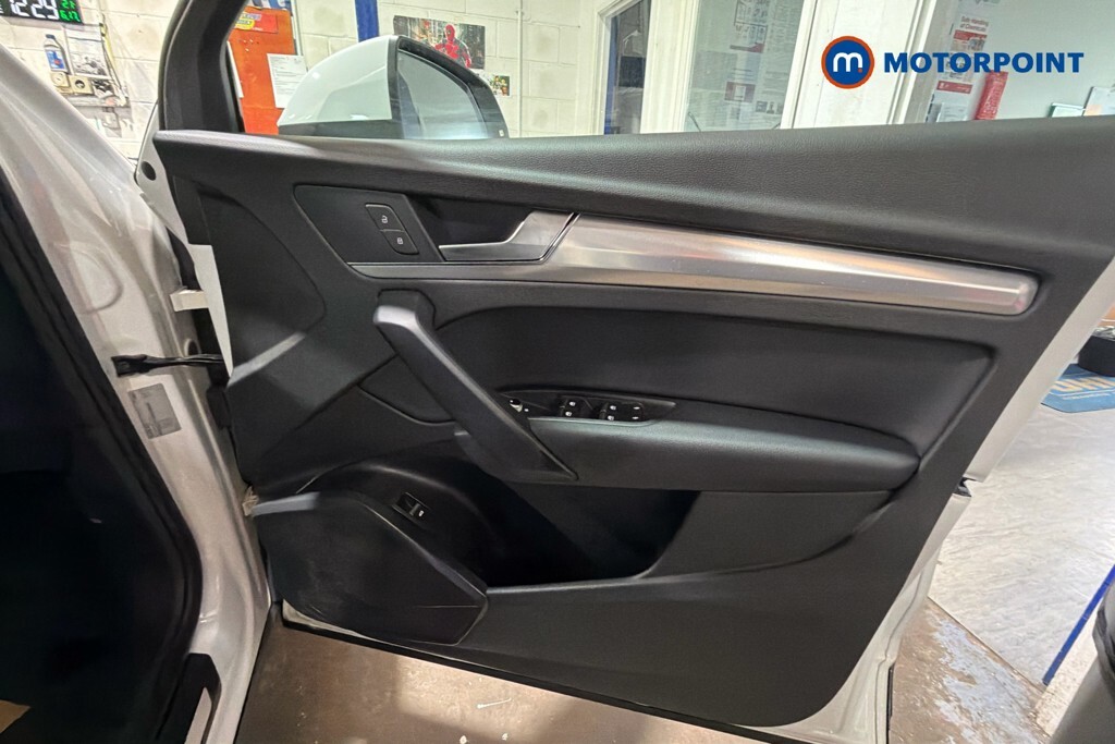 Audi Q5 Suv Black #16