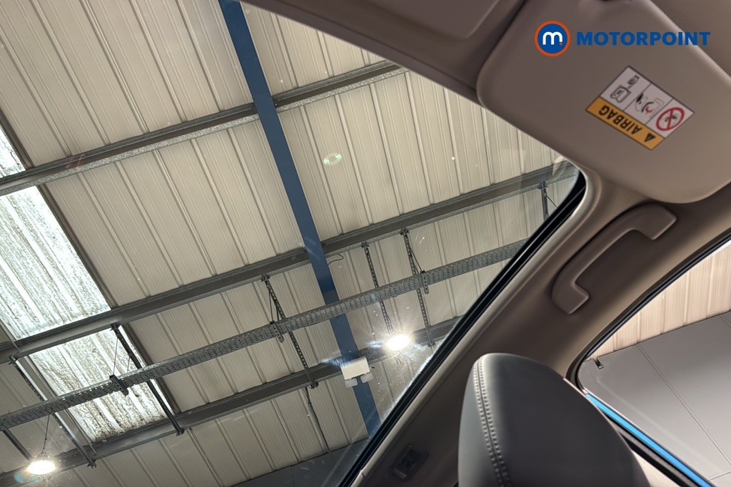 Nissan Qashqai Hatchback #24