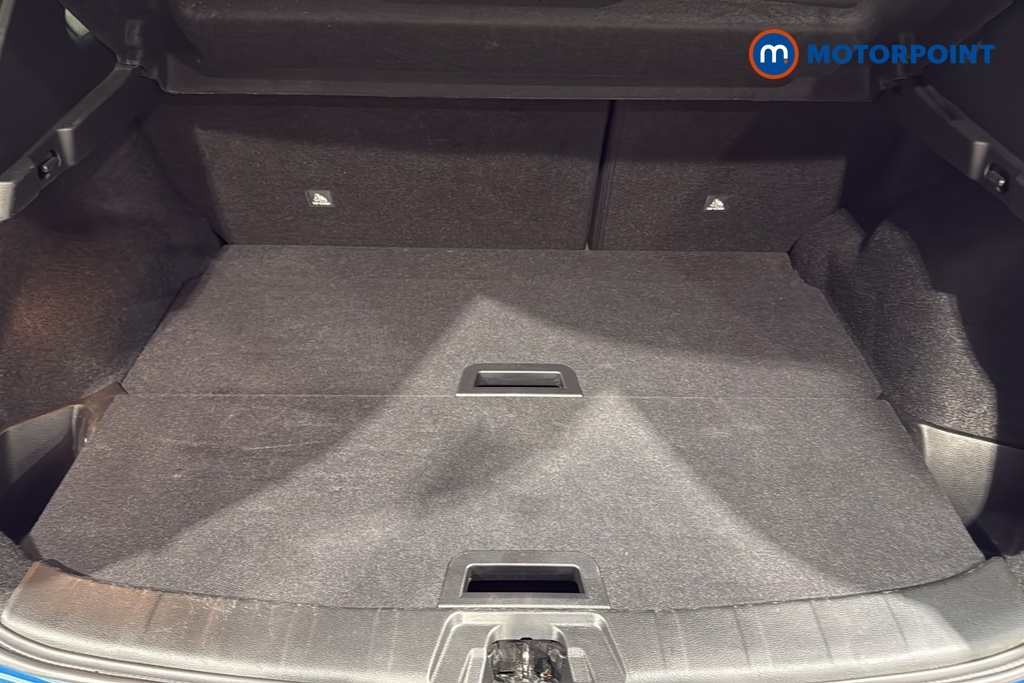 Nissan Qashqai Hatchback #33