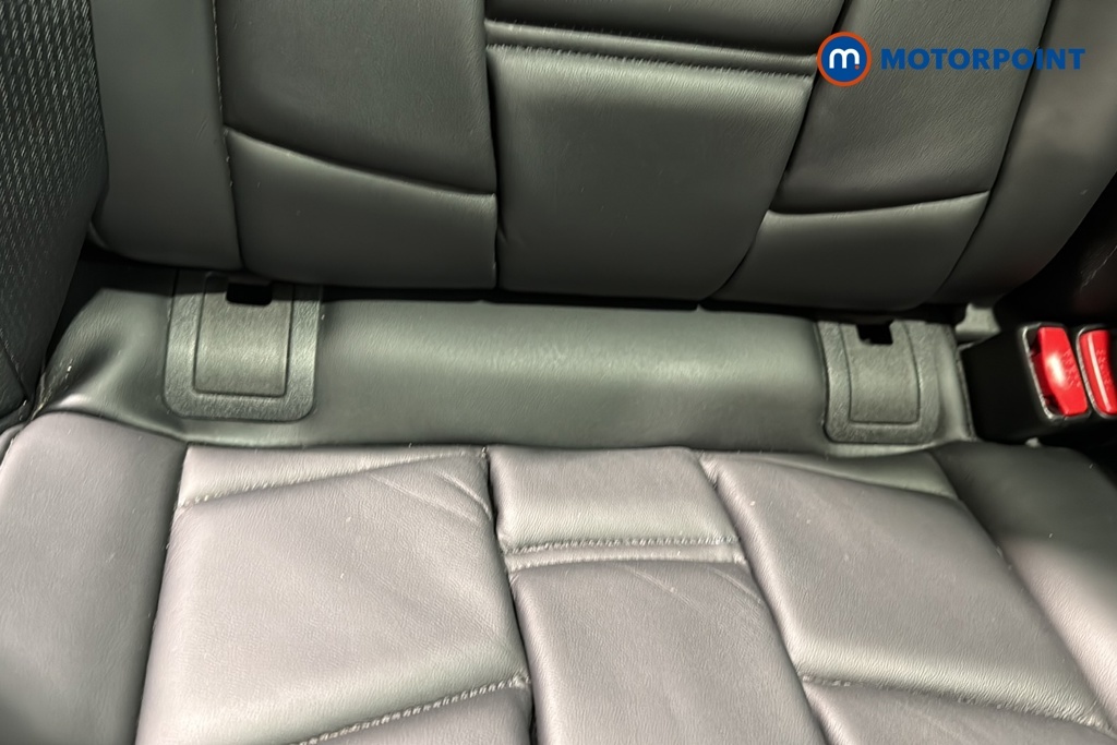Nissan Qashqai Hatchback #31