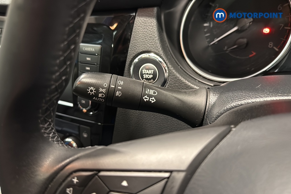 Nissan Qashqai Hatchback #13